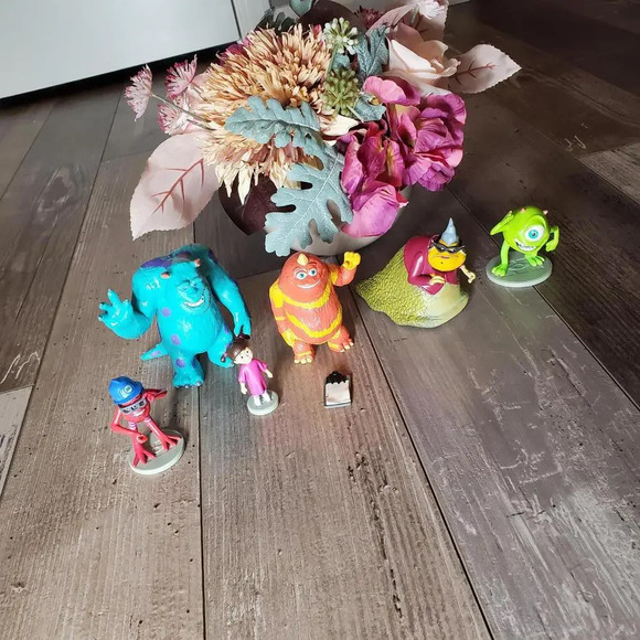 Disney Hasbro Monsters Inc. Playset Figures Toy Lot of 7 - Picture 2 of 7